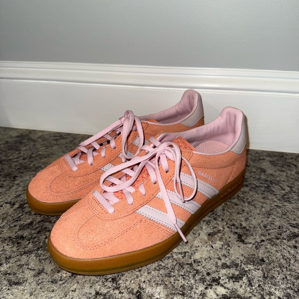 Adidas Gazelle Coral Sneakers
